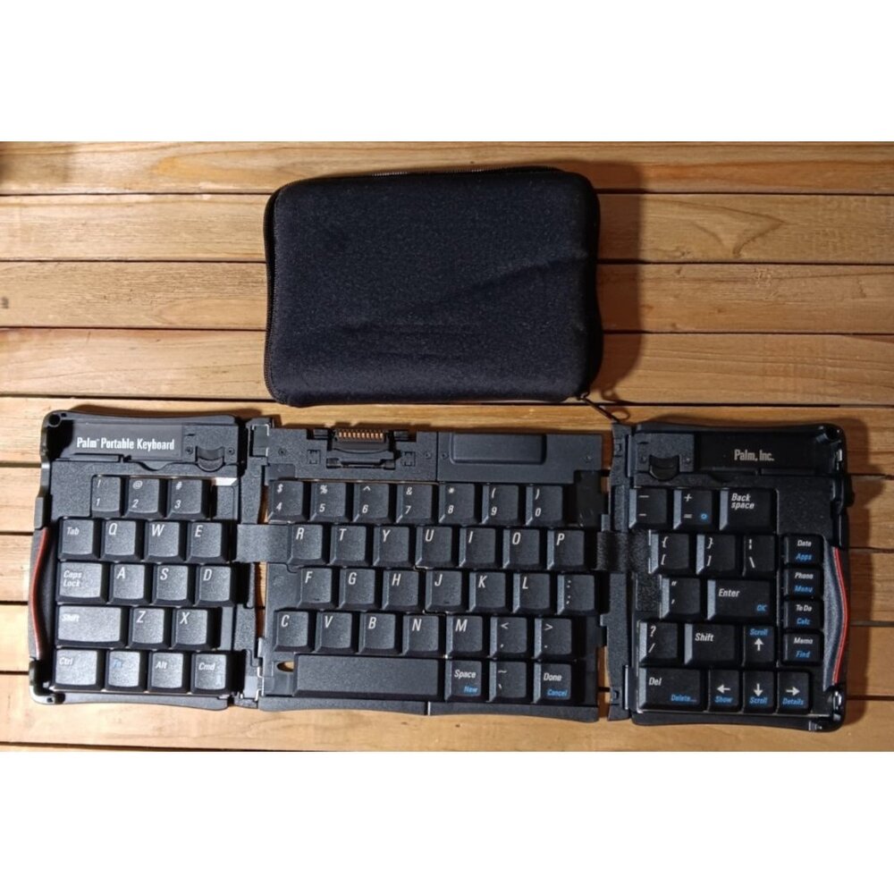 Palm Pilot Portable Folding Keyboard P10713U Untested (with pouch case)